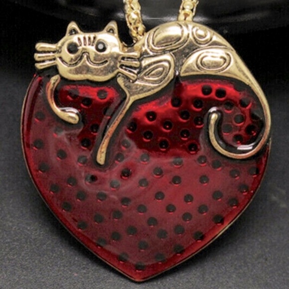 Red Enamel Cat Heart Strawberry Necklace Gold Brass 18-22" Chain Vintage NEW - Picture 3 of 7